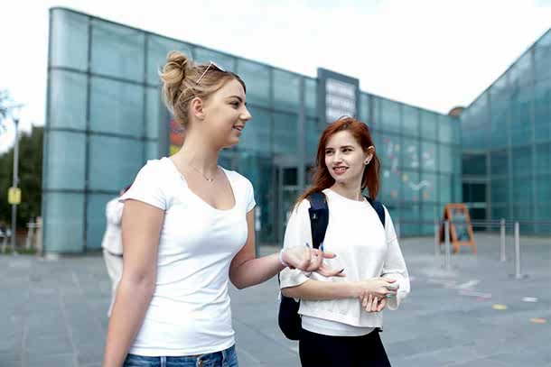 Yabancı Ülkede Dil Eğitimi Fiyatları